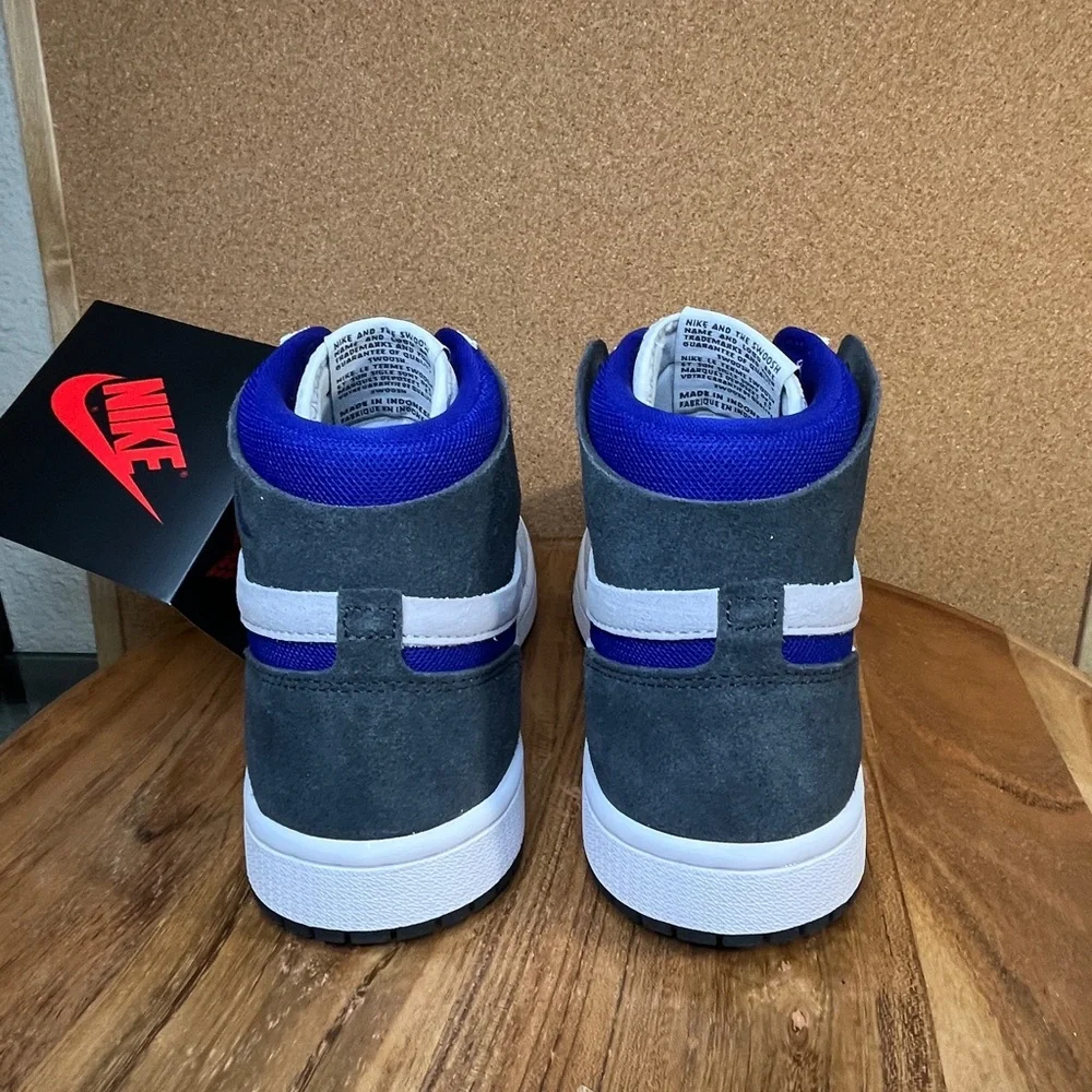 Jordan 1
Air zoom comfort 2
Brand new - Picture 3 of 8